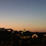 Stylish Penthouse With Terrace In Trastevere
