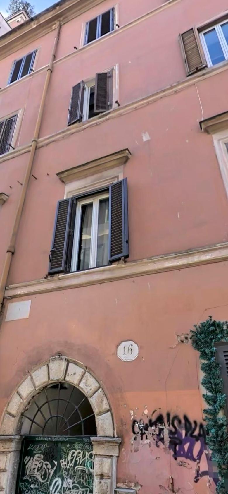 Stylish Penthouse With Terrace In Trastevere Rom