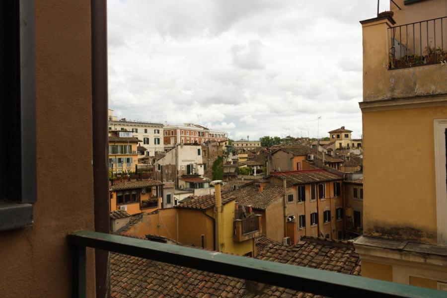 Apartment Stylish Penthouse With Terrace In Trastevere